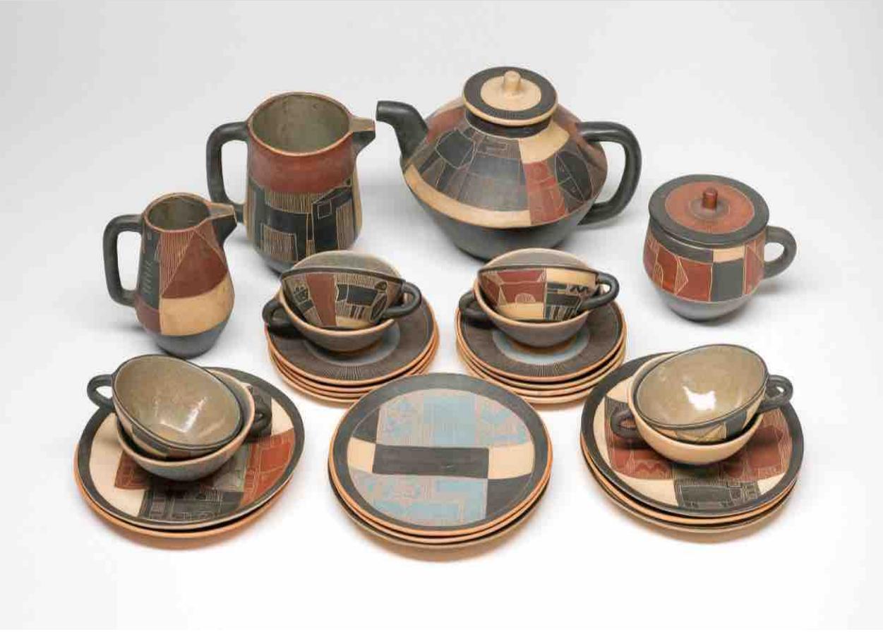 Juego de Té completo en cerámica decorada